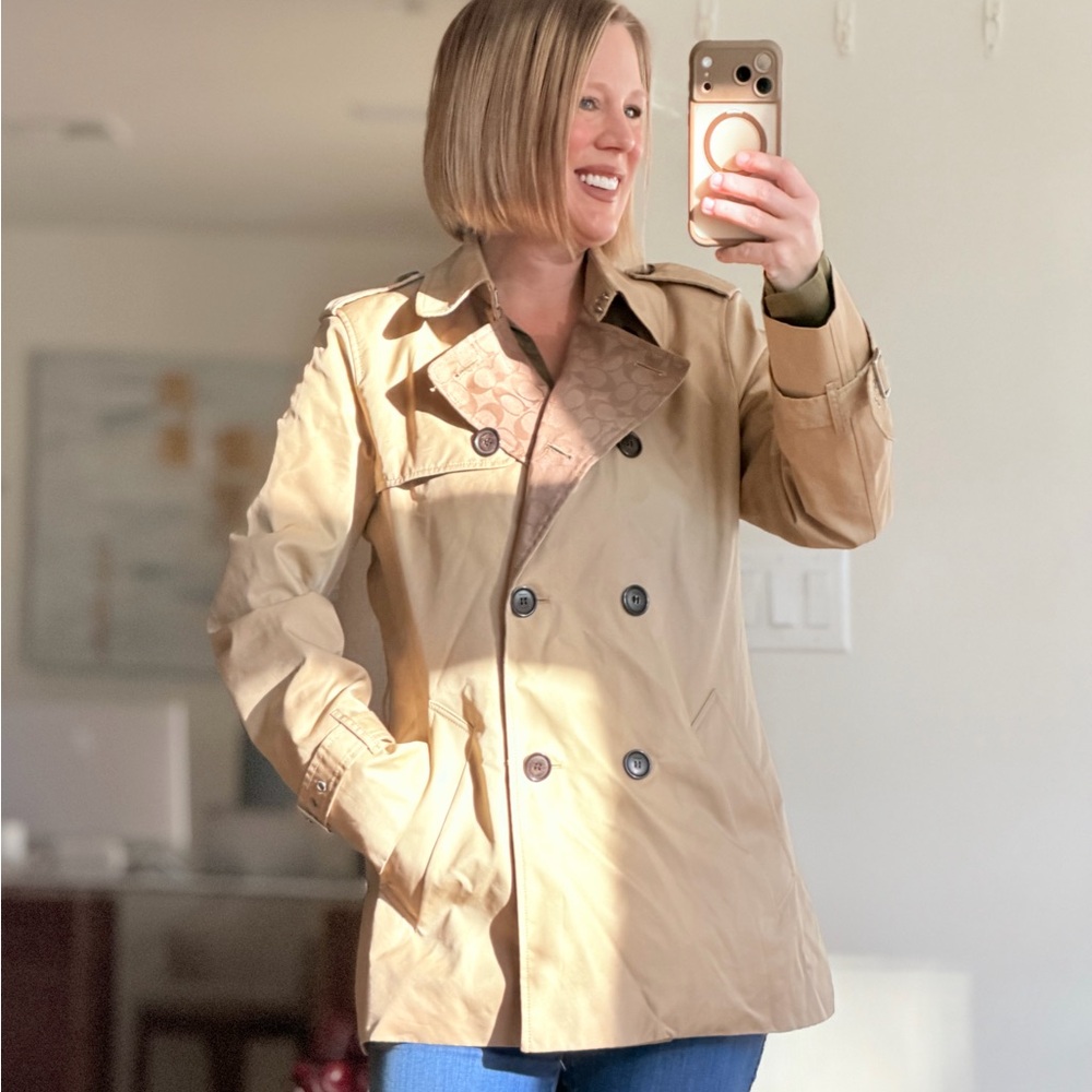 Coach The Trench Size Large Tan Khaki Beige Double-Breasted Short Jacket Coat